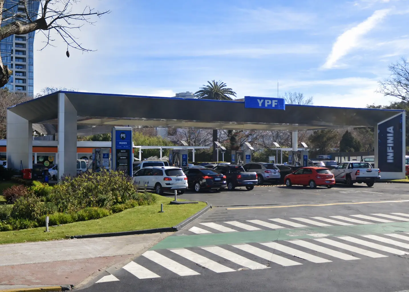 YPF - Figueroa Alcorta